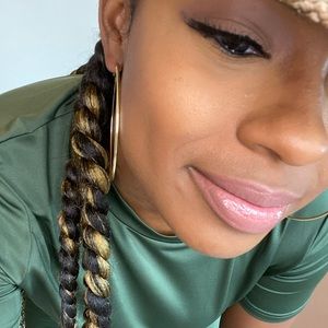 Meet your Posher, Leah